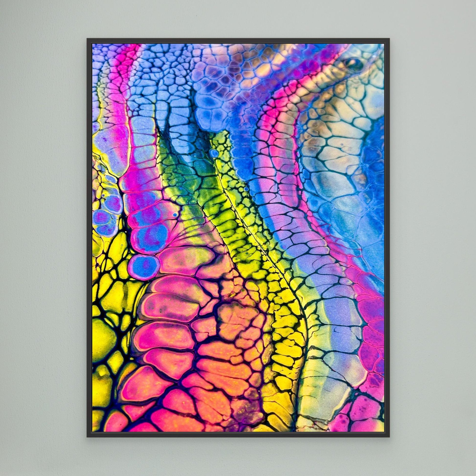Serpentine Glow – Canvas Art Print